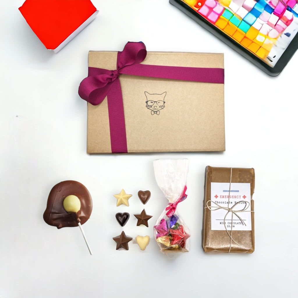 Tuck box hamper